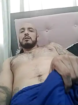 Snapshot of KenllyH chatting on 1, 12, 2024 KenllyH online show from 1, 12, 2024