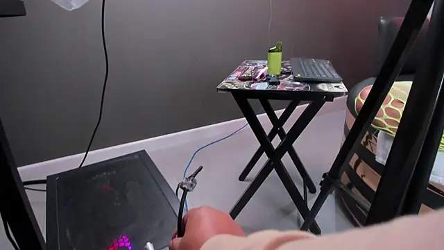 miss sweett online show from 13, 4, 2026