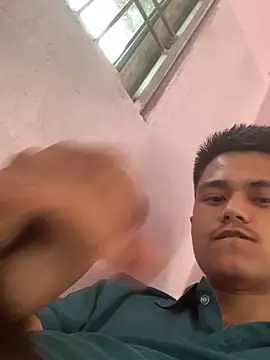 Hullax online show from 15, 2, 2026