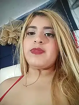 Snapshot of bella_star21 chatting on 6, 3, 2025 bella star21 online show from 6, 3, 2025