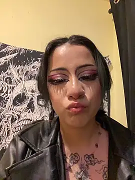 Snapshot of Lucygothic chatting on 10, 10, 2025 Lucygothic online show from 10, 10, 2025