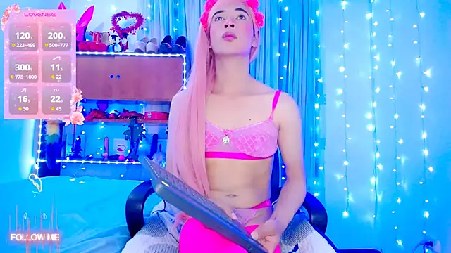 Aleexx    online show from 14, 2, 2025