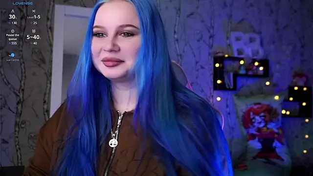 Snapshot of Moon_Valkyrie chatting on 7, 12, 2024 Moon Valkyrie online show from 7, 12, 2024