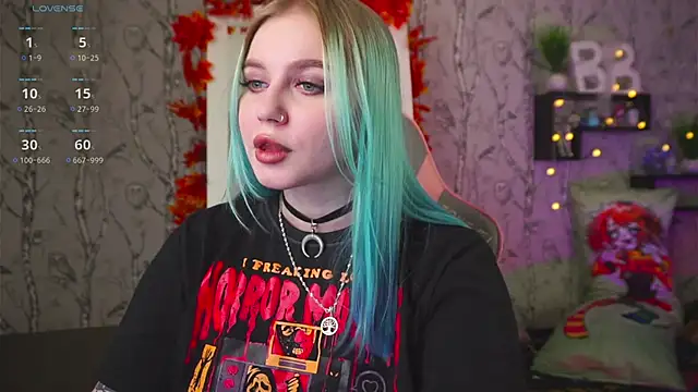 Snapshot of Moon_Valkyrie chatting on 30, 9, 2025 Moon Valkyrie online show from 30, 9, 2025