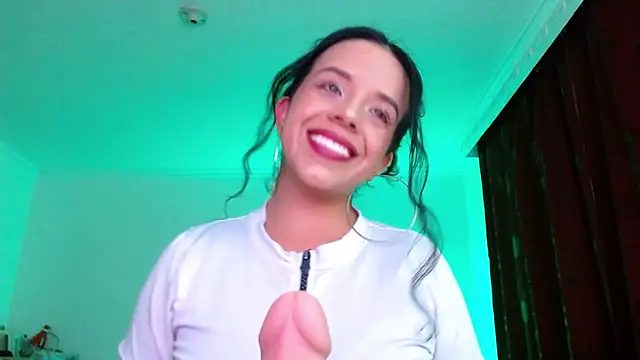 Snapshot of VALERY_MEER chatting on 14, 6, 2026 VALERY MEER online show from 14, 6, 2026