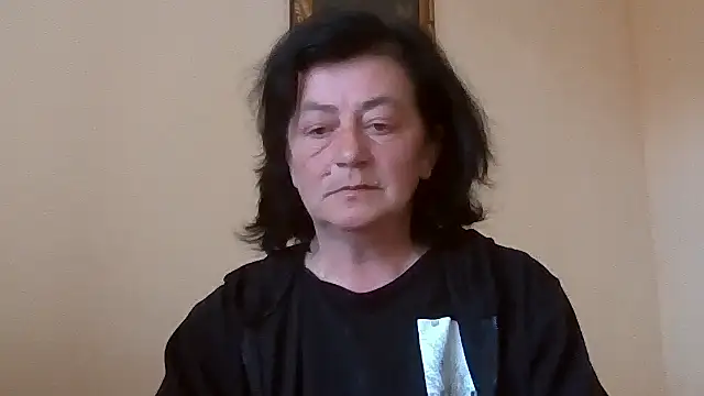 Snapshot of GypsiQueen2 chatting on 29, 4, 2026 GypsiQueen2 online show from 29, 4, 2026