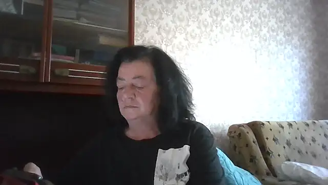 Snapshot of GypsiQueen2 chatting on 1, 7, 2026 GypsiQueen2 online show from 1, 7, 2026