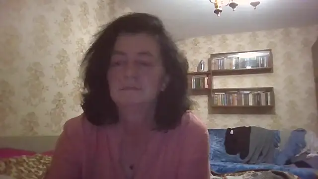 Snapshot of GypsiQueen2 chatting on 17, 7, 2026 GypsiQueen2 online show from 17, 7, 2026