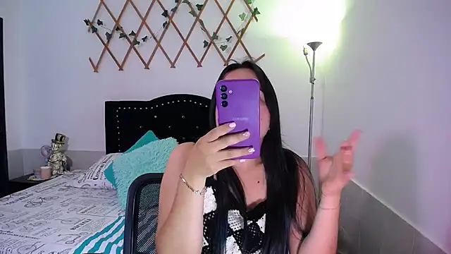 naughty girl 4u online show from 7, 11, 2025