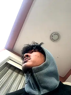 juniiorre online show from 6, 11, 2025