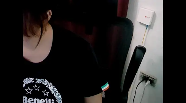 makemefallin online show from 22, 12, 2024