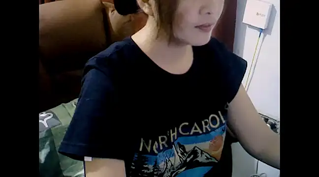 makemefallin online show from 12, 3, 2025