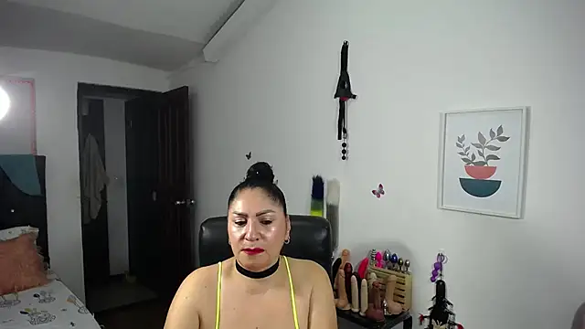 Snapshot of mature_bigboobs10 chatting on 23, 1, 2025 mature bigboobs10 online show from 23, 1, 2025