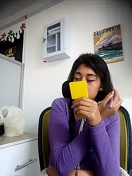 Snapshot of Scarlet_wd18 chatting on 18, 3, 2025 Scarlet wd18 online show from 18, 3, 2025