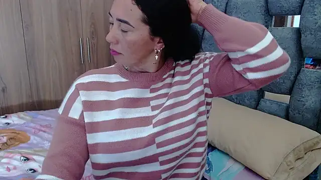 sara hott 1 online show from 13, 2, 2025