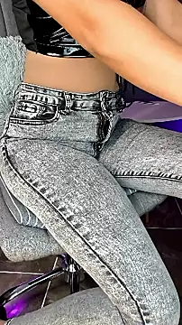 Snapshot of goddessalice chatting on 26, 11, 2025 goddessalice online show from 26, 11, 2025