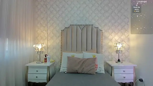 Pia Johnson  online show from 23, 3, 2026