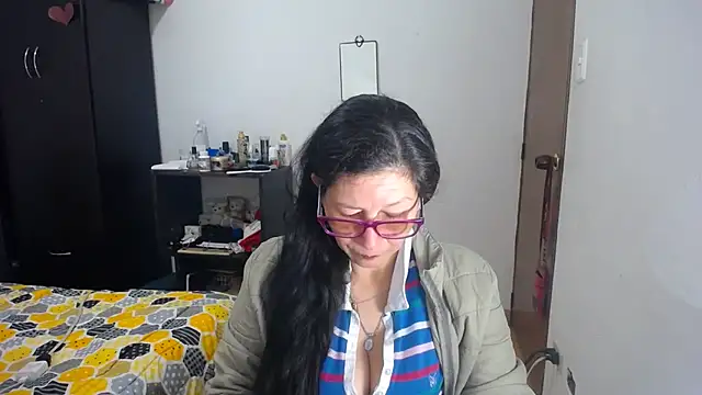 Snapshot of latin49 chatting on 7, 11, 2025 latin49 online show from 7, 11, 2025