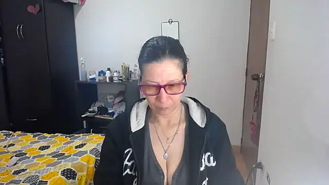 Snapshot of latin49 chatting on 15, 11, 2025 latin49 online show from 15, 11, 2025