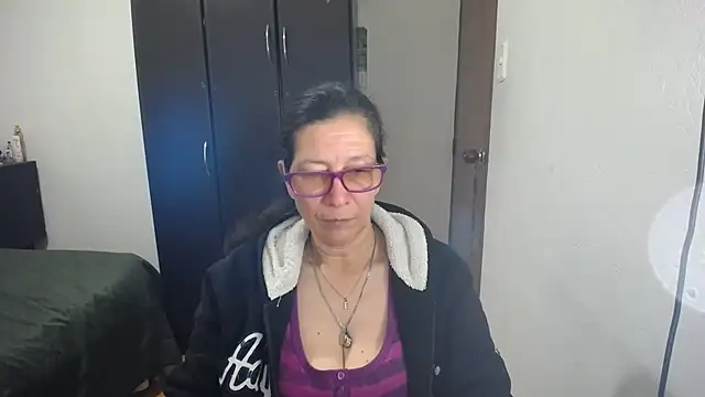 Snapshot of latin49 chatting on 11, 4, 2026 latin49 online show from 11, 4, 2026