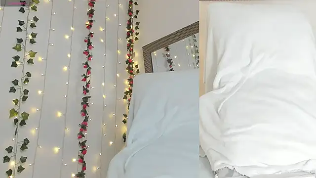 Soraya Davis online show from 3, 2, 2026