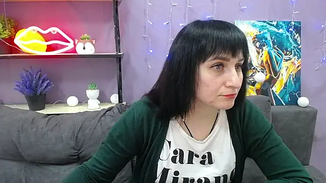 NinaFlawlees online show from 28, 1, 2025