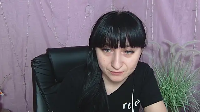 Snapshot of NinaFlawlees chatting on 6, 5, 2026 NinaFlawlees online show from 6, 5, 2026