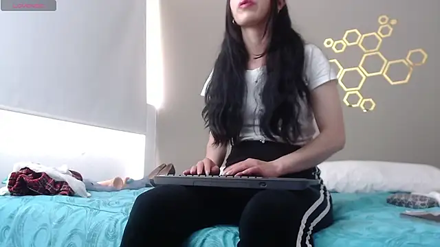 adriscute online show from 9, 1, 2025