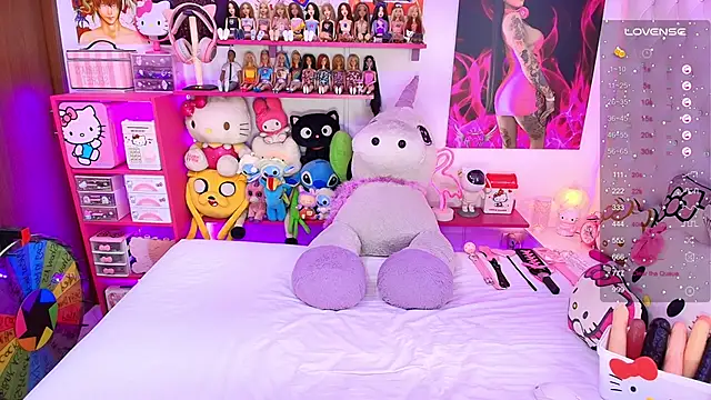 tattooBabyxxx online show from 17, 4, 2026