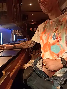 rexflexxx online show from 4, 8, 2026