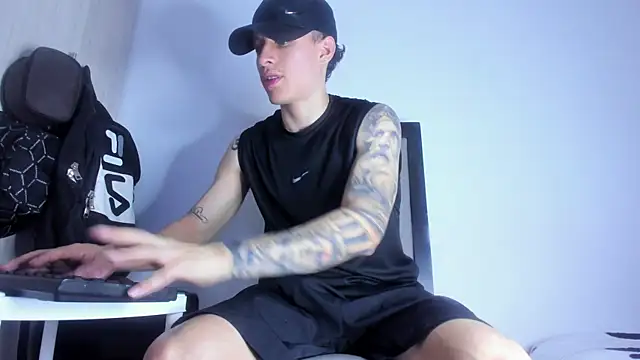 enzo bvlgari online show from 26, 4, 2026