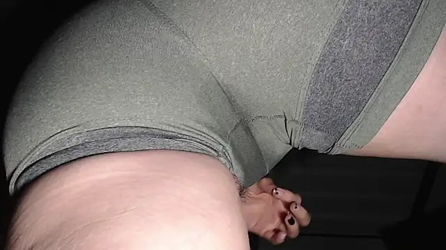 Snapshot of candylove05 chatting on 9, 10, 2025 candylove05 online show from 9, 10, 2025