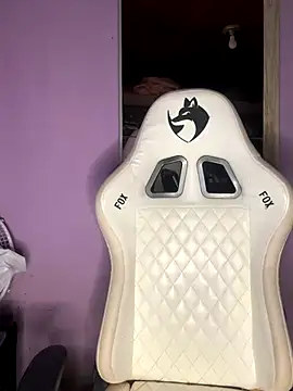 bunnydark00 online show from 28, 10, 2025