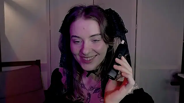 Snapshot of risha_laas chatting on 1, 12, 2024 risha laas online show from 1, 12, 2024