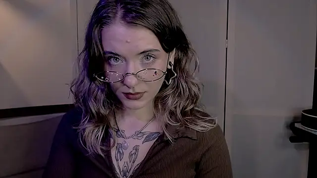 Snapshot of risha_laas chatting on 5, 12, 2024 risha laas online show from 5, 12, 2024