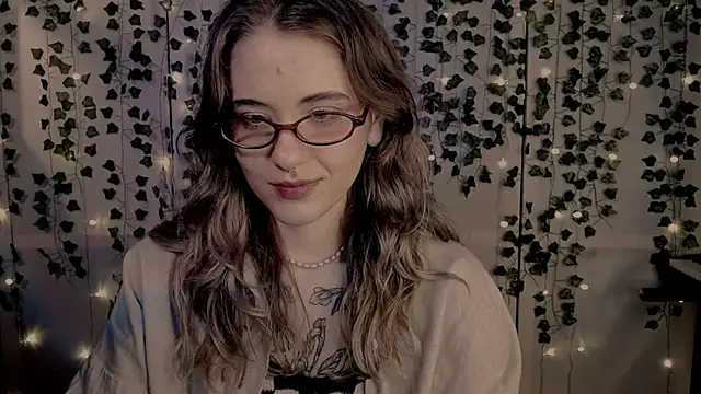 Snapshot of risha_laas chatting on 8, 2, 2025 risha laas online show from 8, 2, 2025