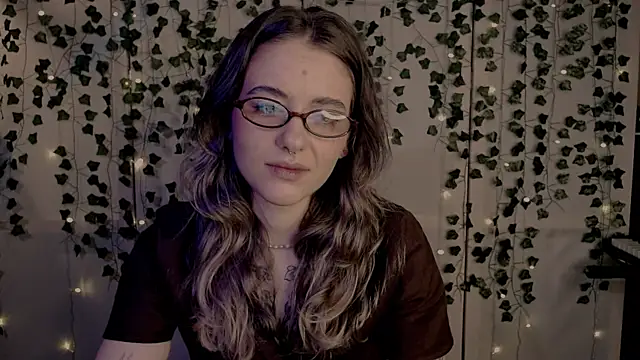 Snapshot of risha_laas chatting on 15, 2, 2025 risha laas online show from 15, 2, 2025