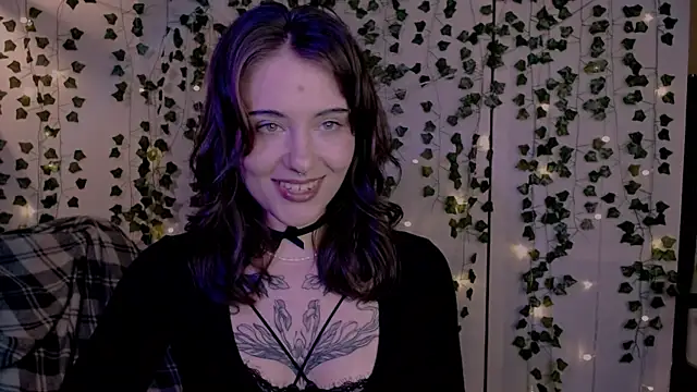 Snapshot of risha_laas chatting on 25, 9, 2025 risha laas online show from 25, 9, 2025