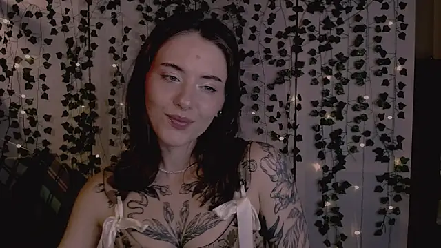 Snapshot of risha_laas chatting on 27, 9, 2025 risha laas online show from 27, 9, 2025