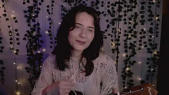 Snapshot of risha_laas chatting on 11, 10, 2025 risha laas online show from 11, 10, 2025