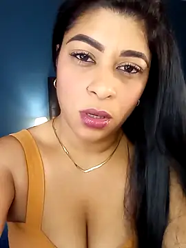Snapshot of Lashmy111 chatting on 12, 12, 2024 Lashmy111 online show from 12, 12, 2024