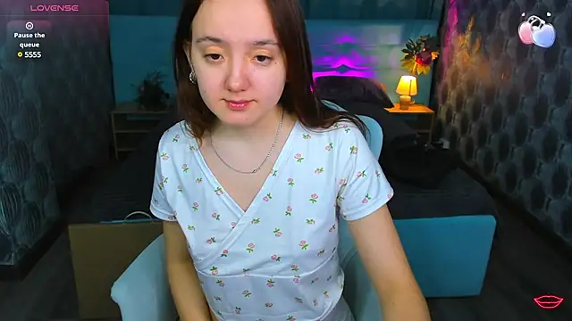 Snapshot of Fera1_Berry chatting on 4, 3, 2025 Fera1 Berry online show from 4, 3, 2025