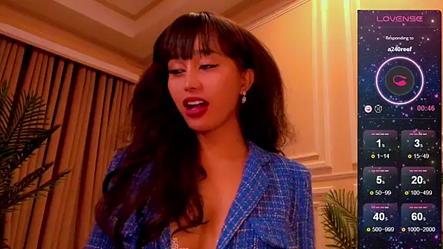 YOURCRISTINAS online show from 5, 10, 2025