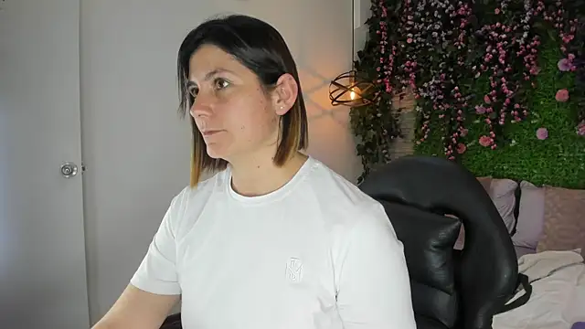 SarahDeyvis online show from 18, 2, 2026