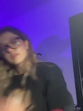 Snapshot of EveBensonX chatting on 13, 2, 2026 EveBensonX online show from 13, 2, 2026