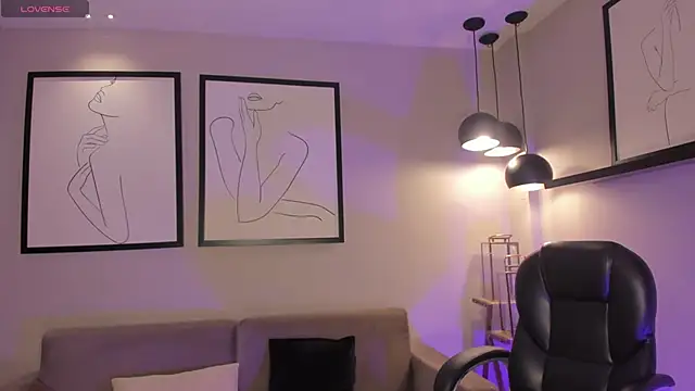 Snapshot of EveBensonX chatting on 21, 2, 2026 EveBensonX online show from 21, 2, 2026