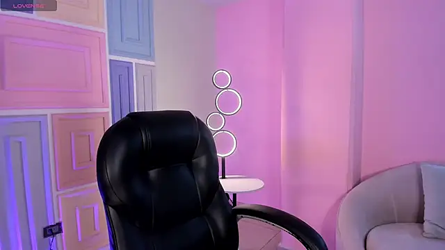 Snapshot of EveBensonX chatting on 26, 2, 2026 EveBensonX online show from 26, 2, 2026