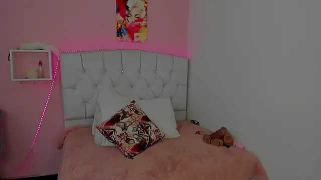 Snapshot of 18candys chatting on 20, 5, 2026 18candys online show from 20, 5, 2026