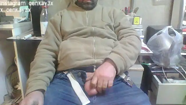 Snapshot of masculine_bear_daddy chatting on 28, 12, 2024 masculine bear daddy online show from 28, 12, 2024