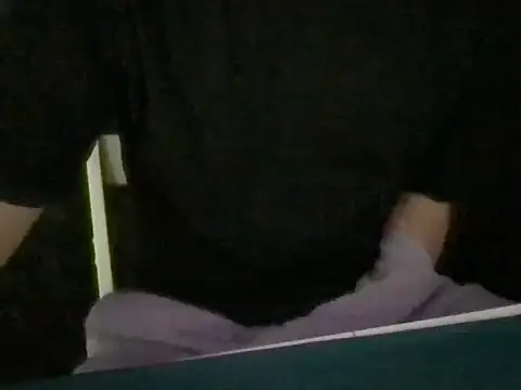 Hottie-James01 online show from 6, 3, 2026